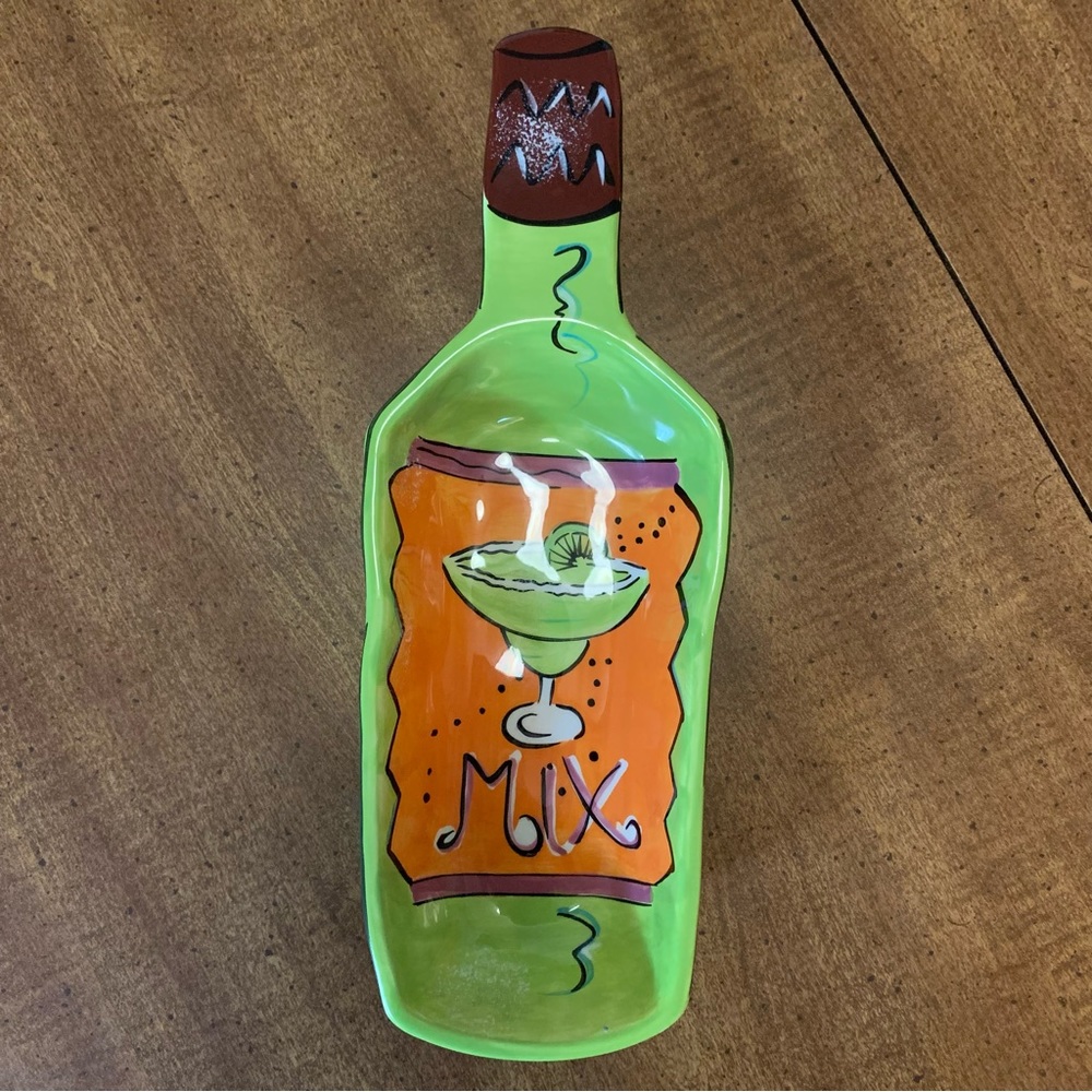 CLAY ART Bottle Serving Dish